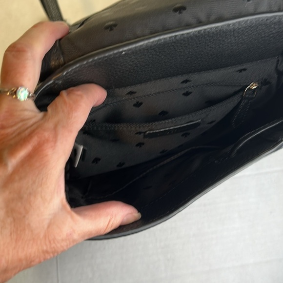 KATE SPADE LIELA MEDIUM FLAP BLACK BACKPACK DRAWSTRING LEATHER BAG - Picture 8 of 15